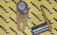 Палец цилиндра подъема стрелы к стреле d=60 L=126 CDM853